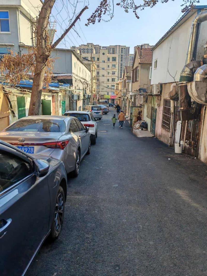 青岛 西山一路与西山二路之间的